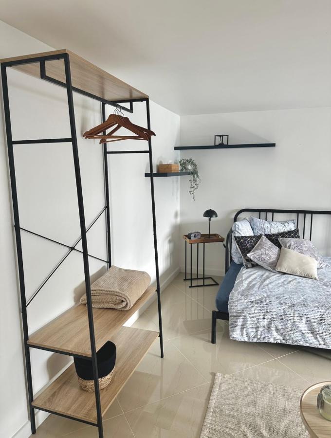Appartement Petite Maison Studio Tout Confort Cosy Givors Autoroute Et Gare Extérieur photo